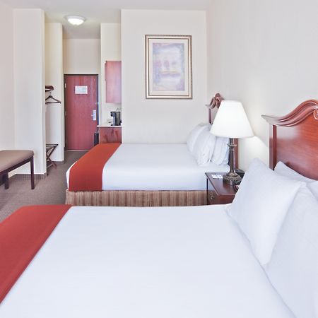 Holiday Inn Express Hotel & Suites Woodward Hwy 270 By Ihg Eksteriør bilde