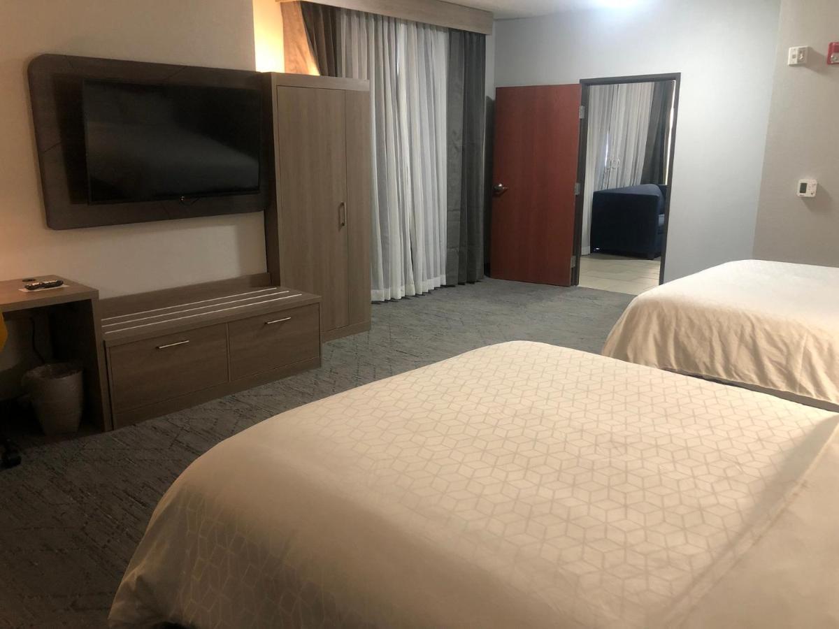 Holiday Inn Express Hotel & Suites Woodward Hwy 270 By Ihg Eksteriør bilde