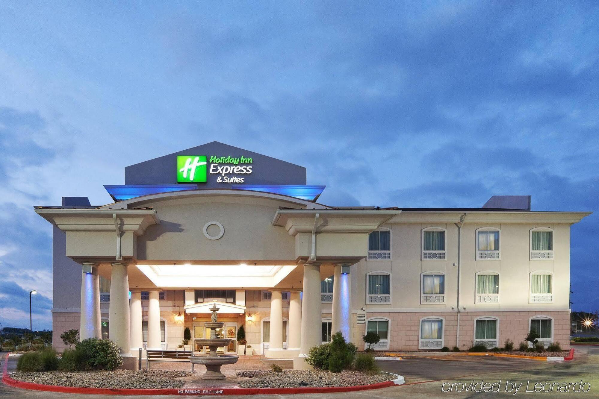 Holiday Inn Express Hotel & Suites Woodward Hwy 270 By Ihg Eksteriør bilde